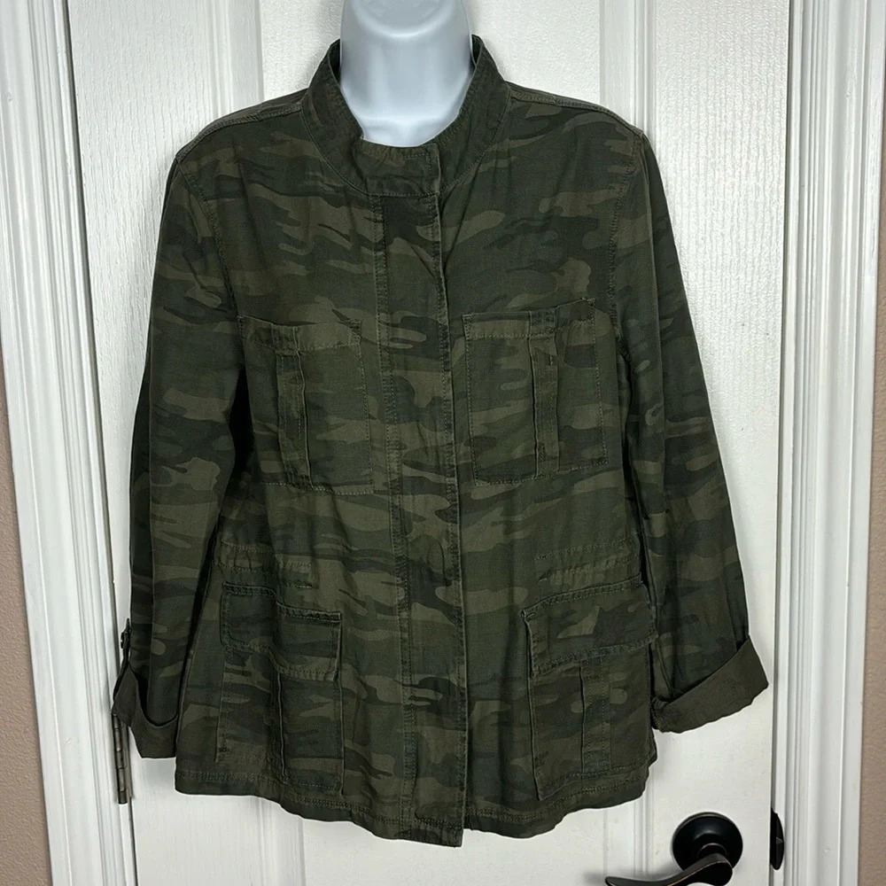 Sanctuary Women's Camo Drawstring Tie Waist Military Zip Button Front Size S NWT